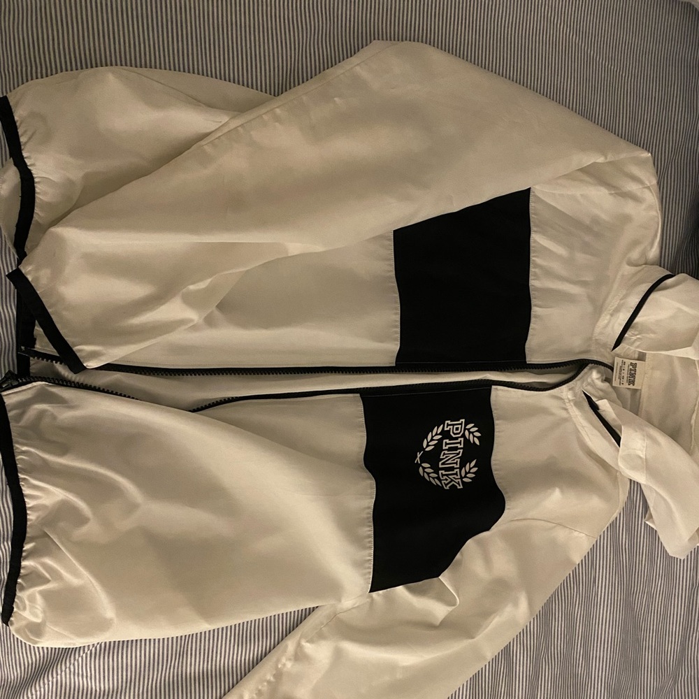 PINK Wind Breaker